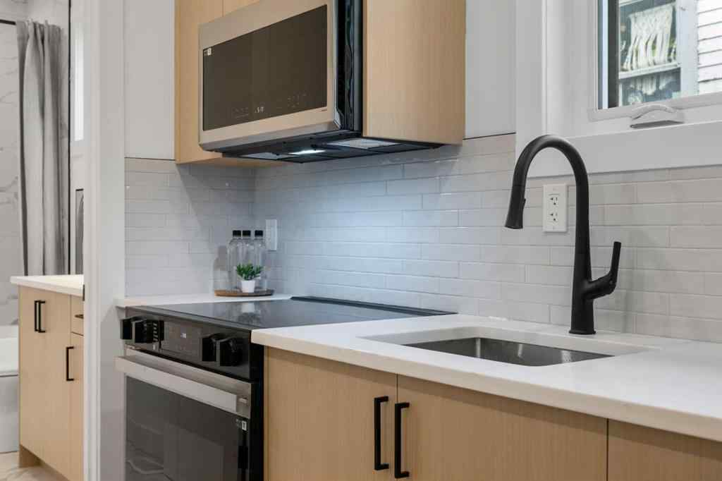 MLS® A2267084 - 2518 16B Street SW in Bankview Calgary, Residential