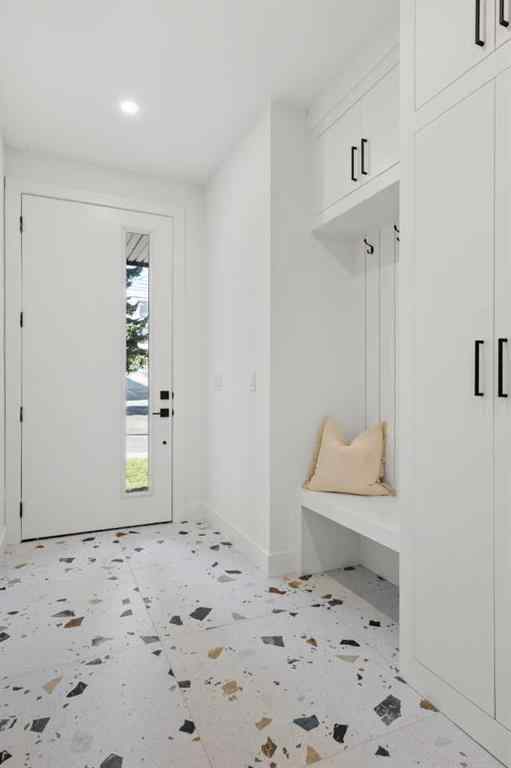 MLS® A2267084 - 2518 16B Street SW in Bankview Calgary, Residential