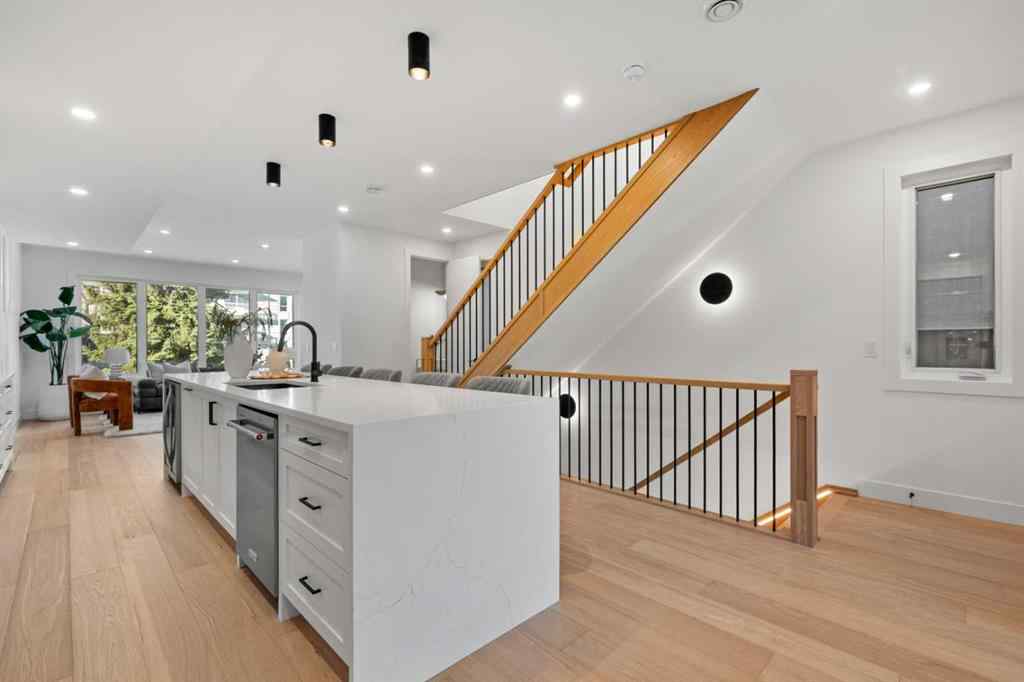 MLS® A2267084 - 2518 16B Street SW in Bankview Calgary, Residential