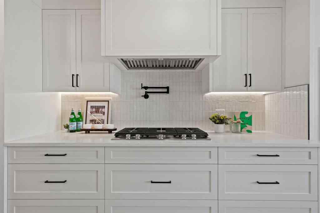 MLS® A2267084 - 2518 16B Street SW in Bankview Calgary, Residential