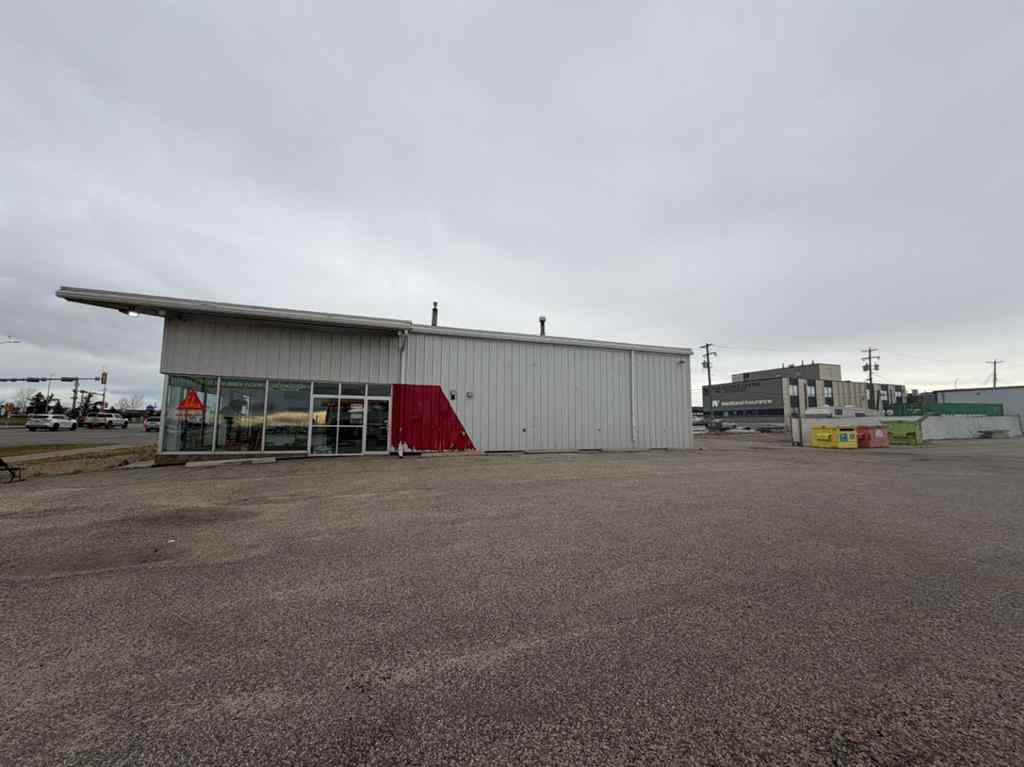 MLS® A2267088 - 11507 100 Street  in NONE Grande Prairie, Commercial