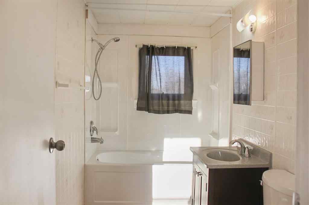 MLS® A2267094 - 5006 52 Street  in NONE Castor, Residential