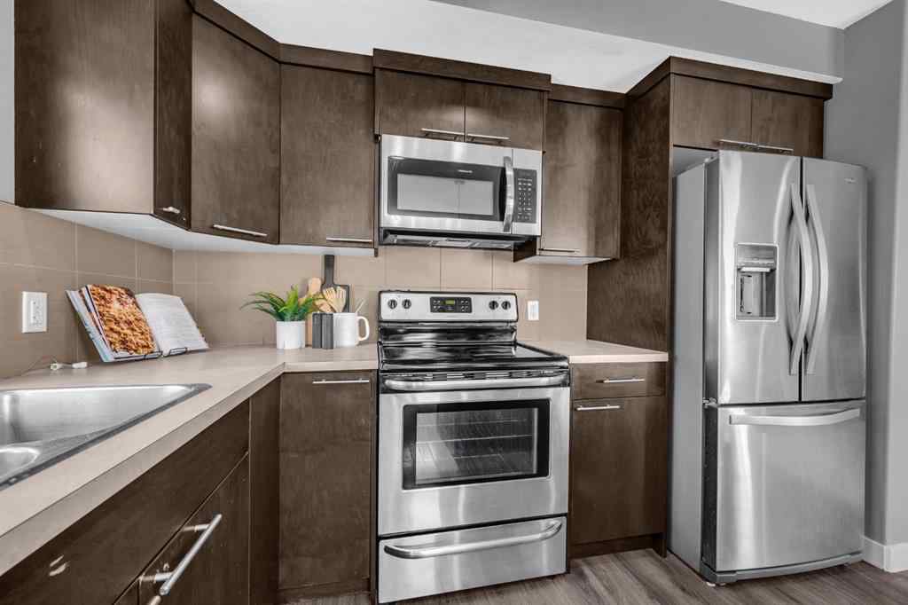 MLS® A2267096 - 714 Redstone View NE in Redstone Calgary, Residential