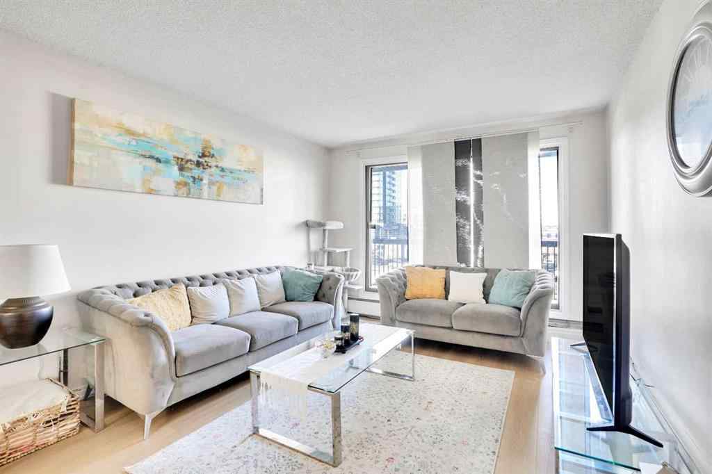 MLS® A2267099 - Unit #305 1334 12 Avenue SW in Beltline Calgary, Residential