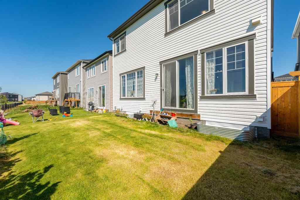 MLS® A2267101 - 633 Windrow Manor SW in Windsong Airdrie, Residential
