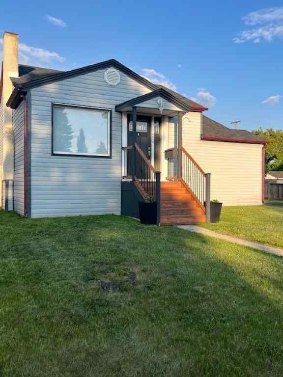 MLS® A2267105 - 4313 53A Street  in Parkdale Wetaskiwin, Residential