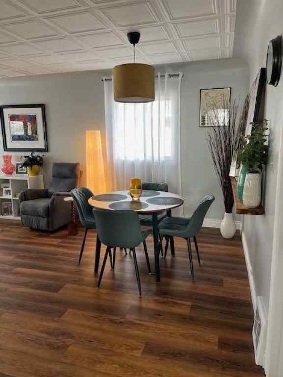 MLS® A2267105 - 4313 53A Street  in Parkdale Wetaskiwin, Residential