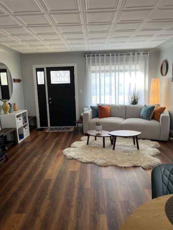 MLS® A2267105 - 4313 53A Street  in Parkdale Wetaskiwin, Residential