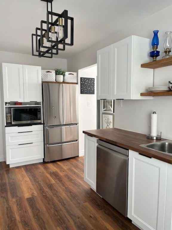 MLS® A2267105 - 4313 53A Street  in Parkdale Wetaskiwin, Residential