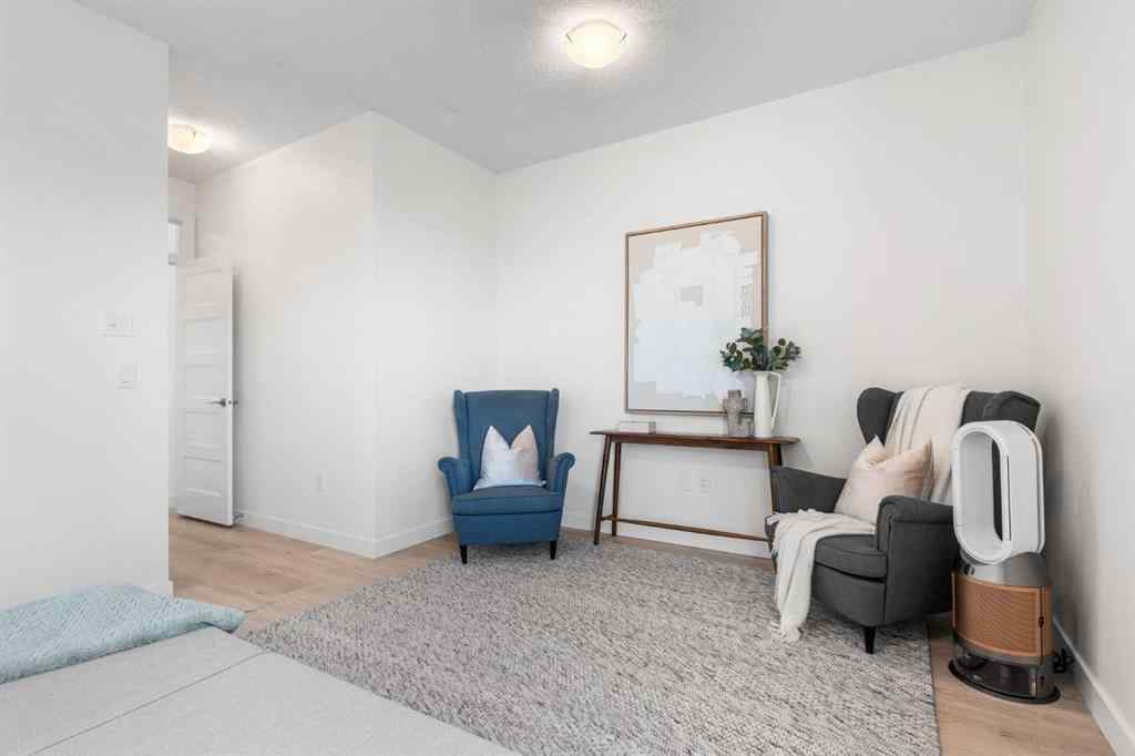 MLS® A2267111 - Unit #1 308 11 Avenue NE in Crescent Heights Calgary, Residential