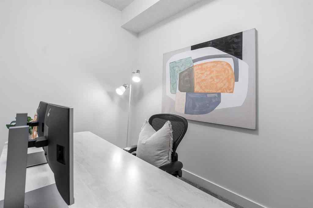 MLS® A2267111 - Unit #1 308 11 Avenue NE in Crescent Heights Calgary, Residential