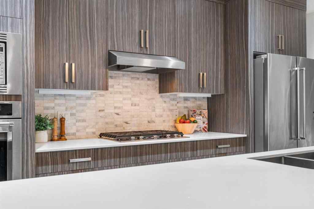 MLS® A2267111 - Unit #1 308 11 Avenue NE in Crescent Heights Calgary, Residential