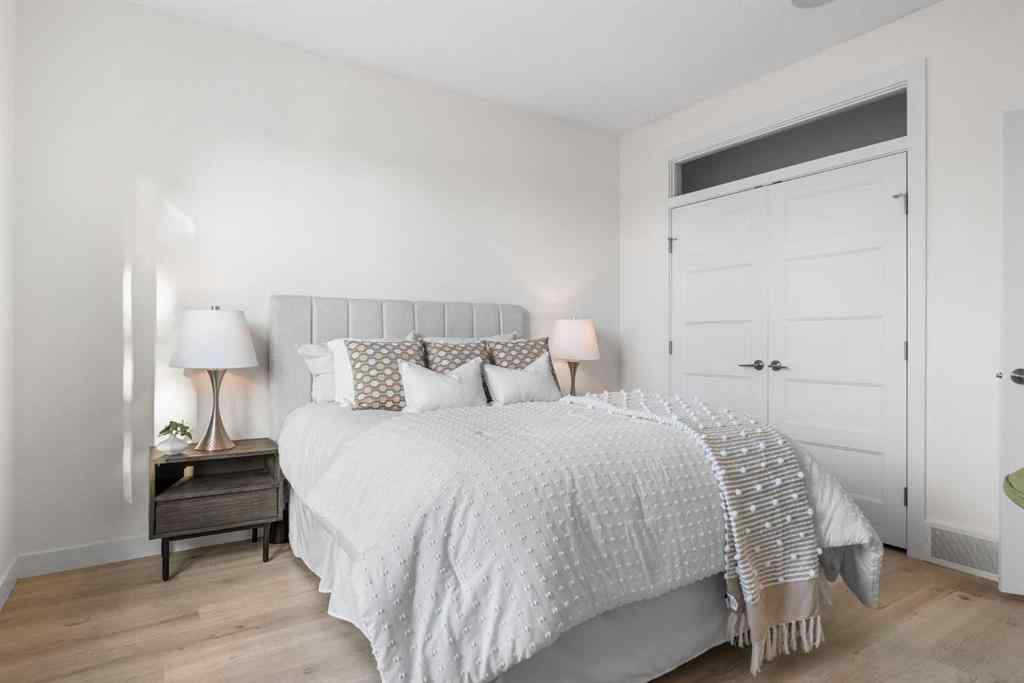 MLS® A2267111 - Unit #1 308 11 Avenue NE in Crescent Heights Calgary, Residential