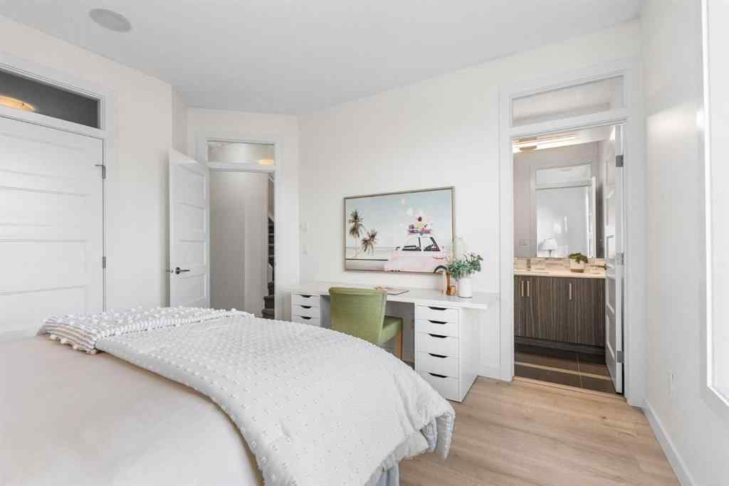 MLS® A2267111 - Unit #1 308 11 Avenue NE in Crescent Heights Calgary, Residential