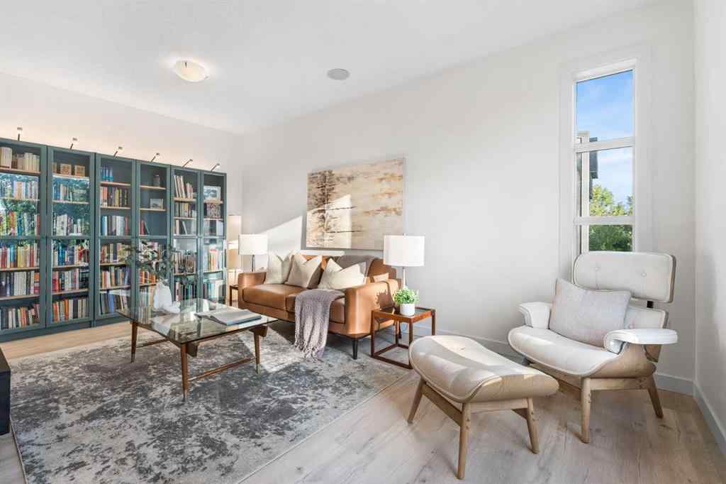 MLS® A2267111 - Unit #1 308 11 Avenue NE in Crescent Heights Calgary, Residential