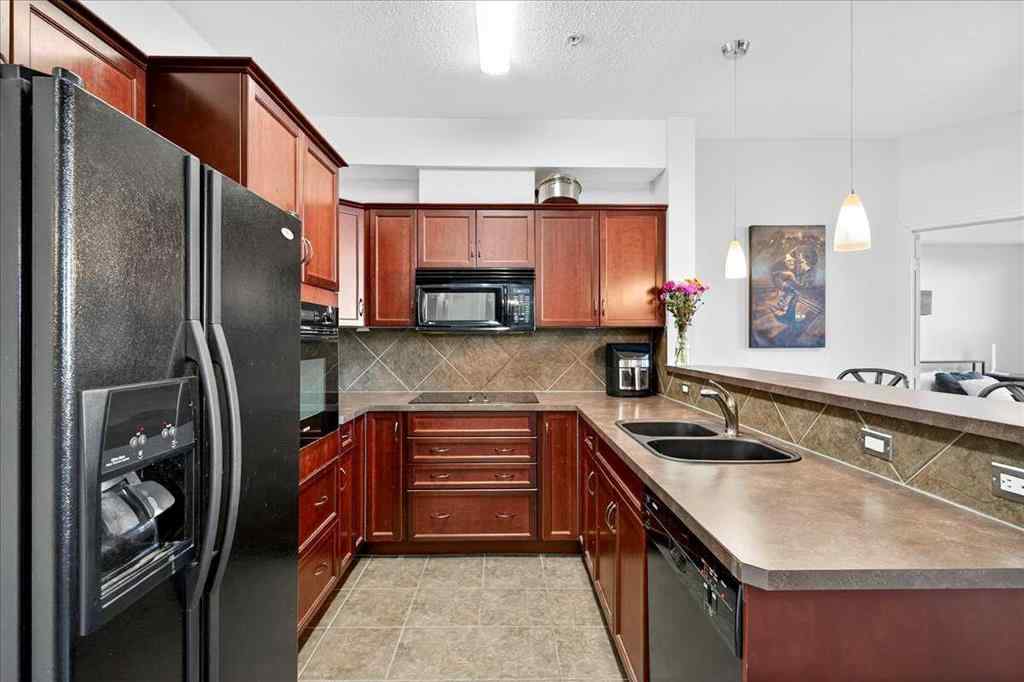 MLS® A2267112 - Unit #253 26 Val Gardena View SW in Springbank Hill Calgary, Residential