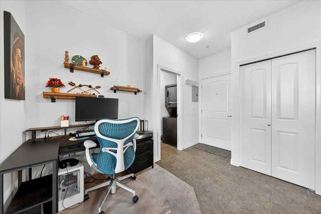 MLS® A2267112 - Unit #253 26 Val Gardena View SW in Springbank Hill Calgary, Residential