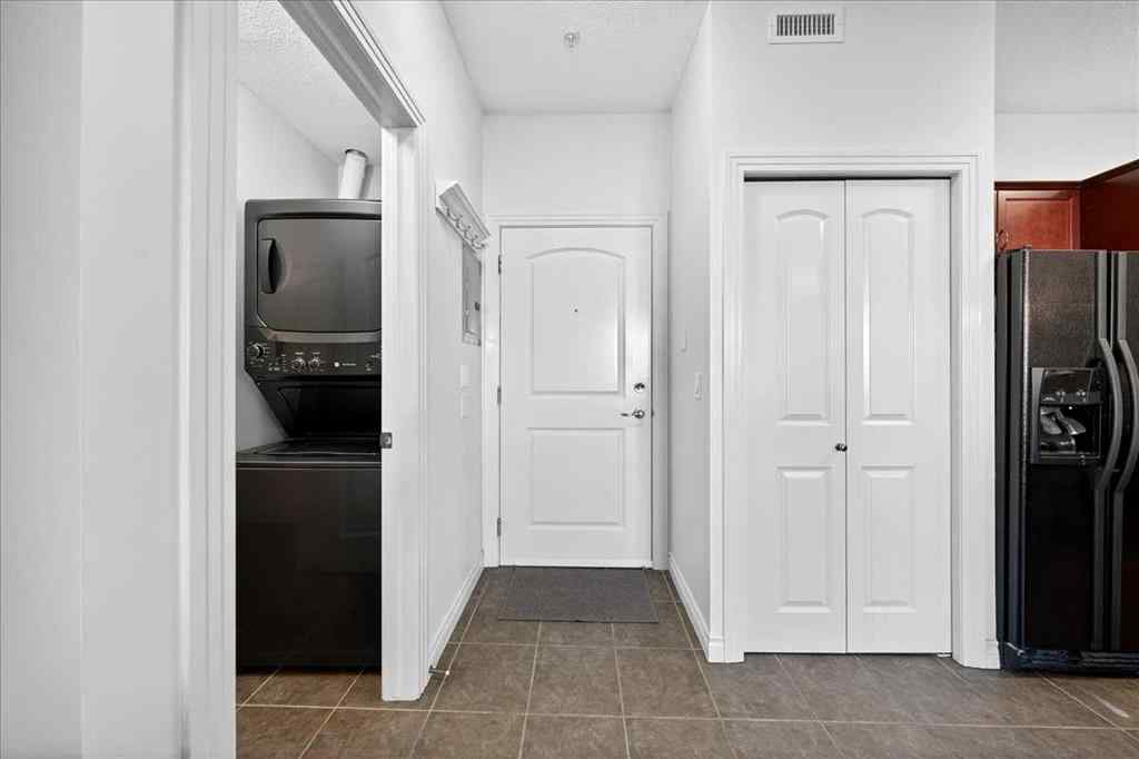 MLS® A2267112 - Unit #253 26 Val Gardena View SW in Springbank Hill Calgary, Residential