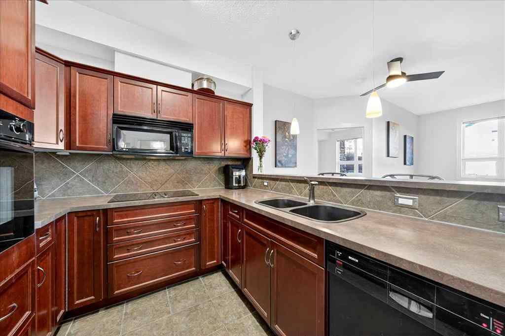MLS® A2267112 - Unit #253 26 Val Gardena View SW in Springbank Hill Calgary, Residential