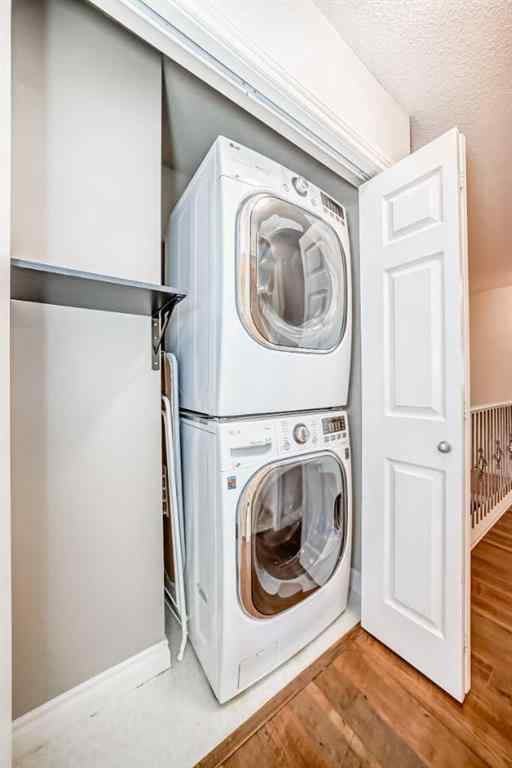 MLS® A2267113 - 191 Cedarwood Lane SW in Cedarbrae Calgary, Residential