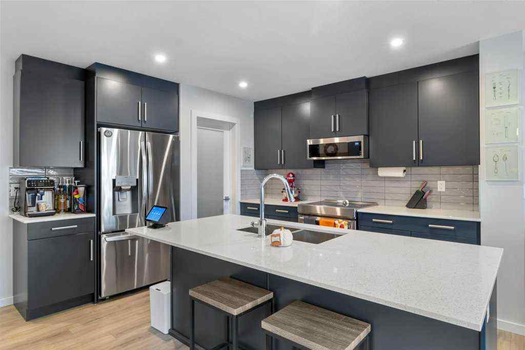 MLS® A2267115 - 33 Earl Close  in Evergreen Red Deer, Residential