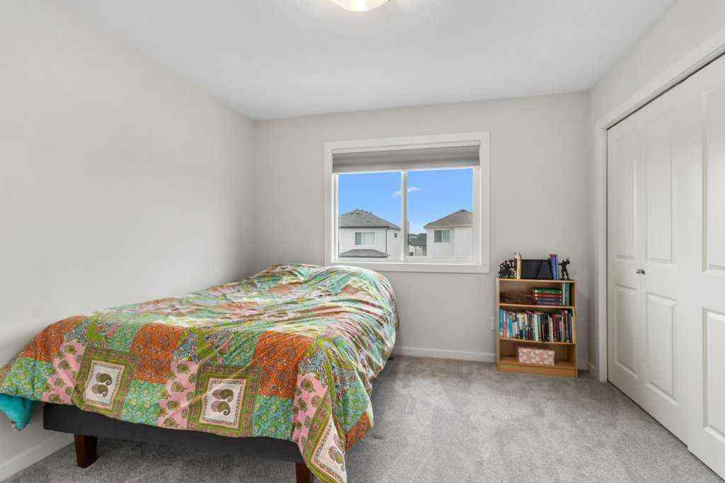 MLS® A2267115 - 33 Earl Close  in Evergreen Red Deer, Residential