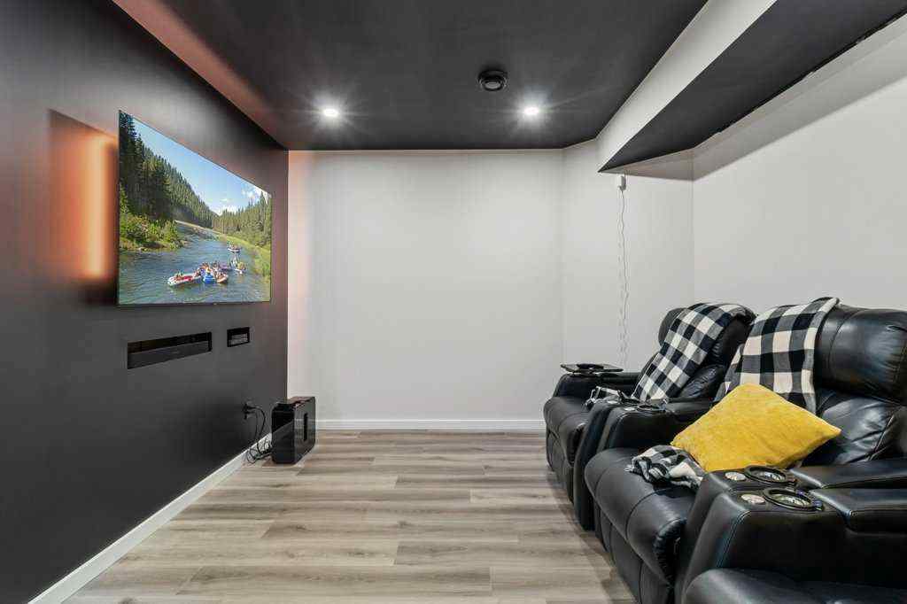 MLS® A2267115 - 33 Earl Close  in Evergreen Red Deer, Residential