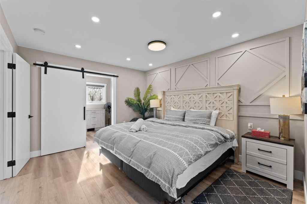 MLS® A2267116 - 3832 40 Avenue NW in Varsity Calgary, Residential