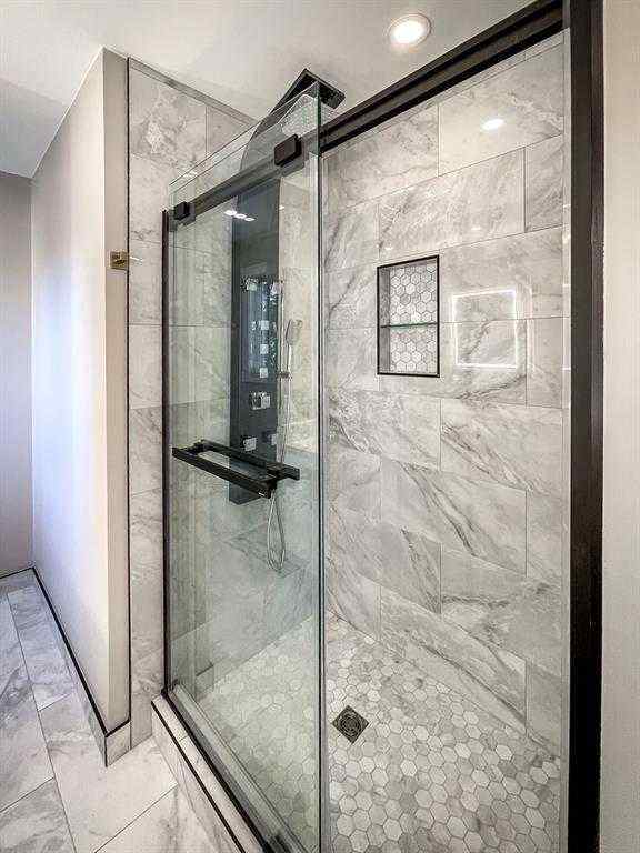 MLS® A2267116 - 3832 40 Avenue NW in Varsity Calgary, Residential