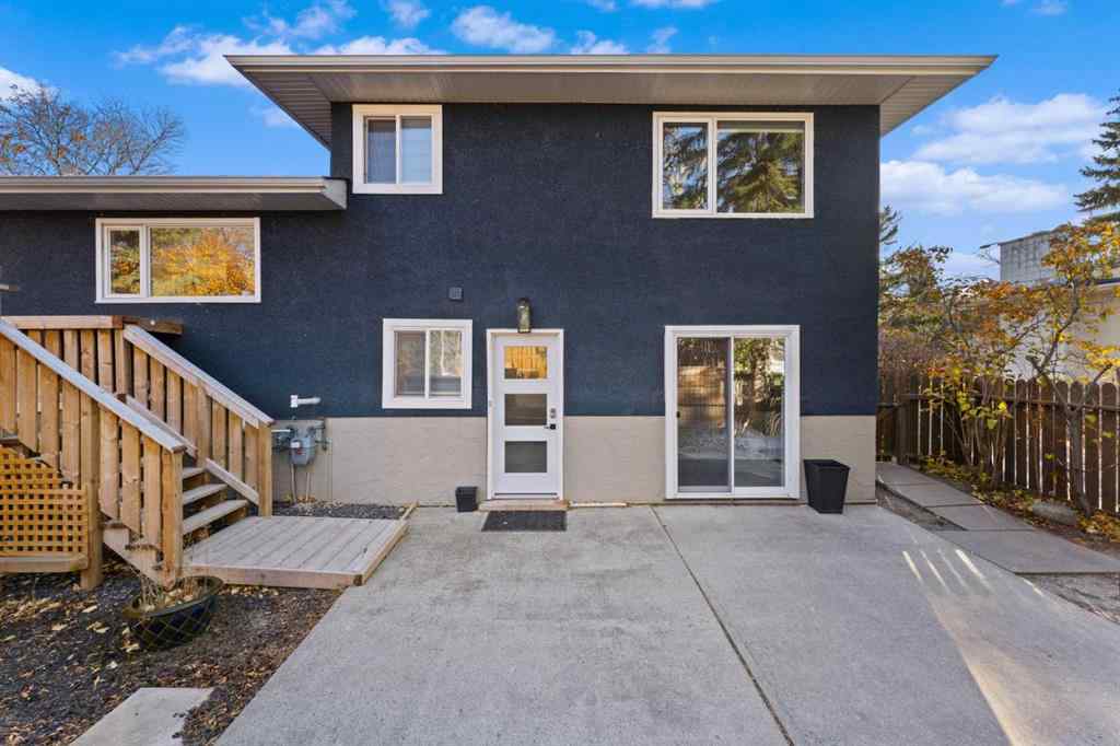 MLS® A2267116 - 3832 40 Avenue NW in Varsity Calgary, Residential