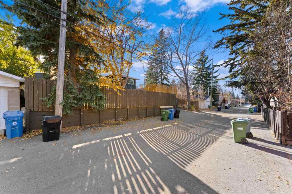 MLS® A2267116 - 3832 40 Avenue NW in Varsity Calgary, Residential