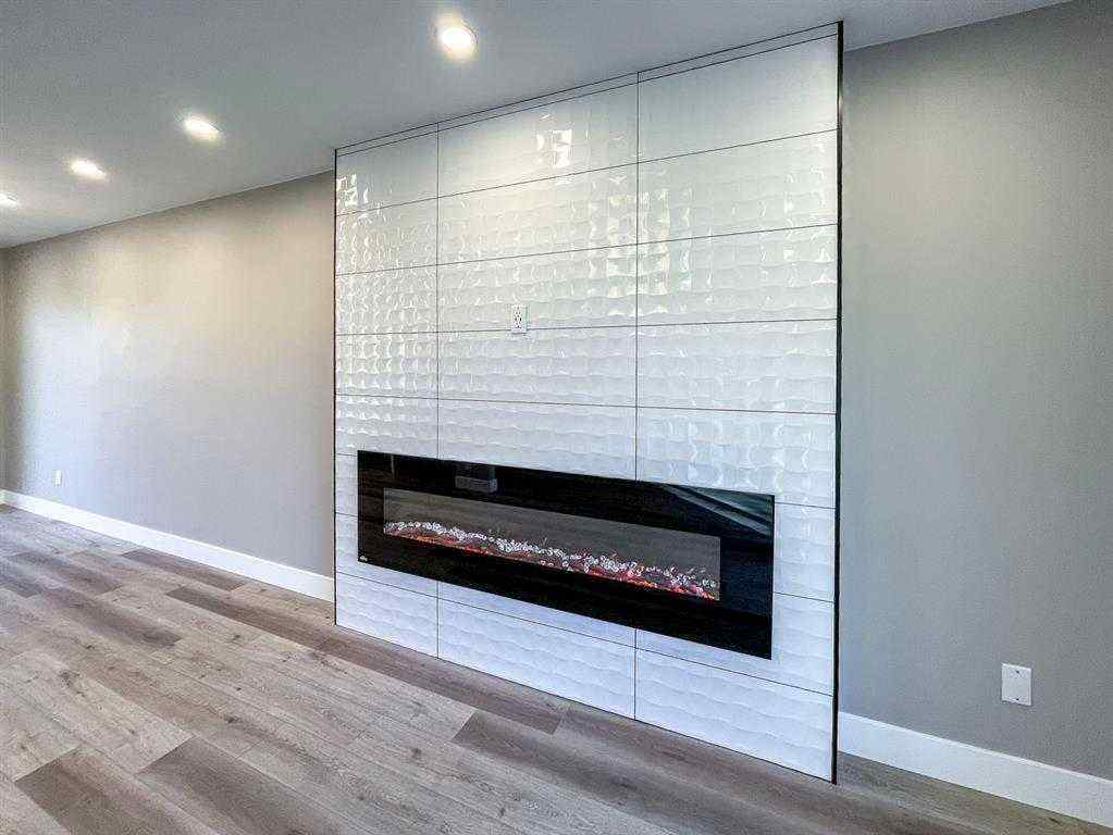 MLS® A2267116 - 3832 40 Avenue NW in Varsity Calgary, Residential