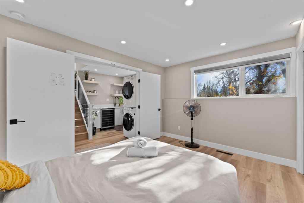 MLS® A2267116 - 3832 40 Avenue NW in Varsity Calgary, Residential