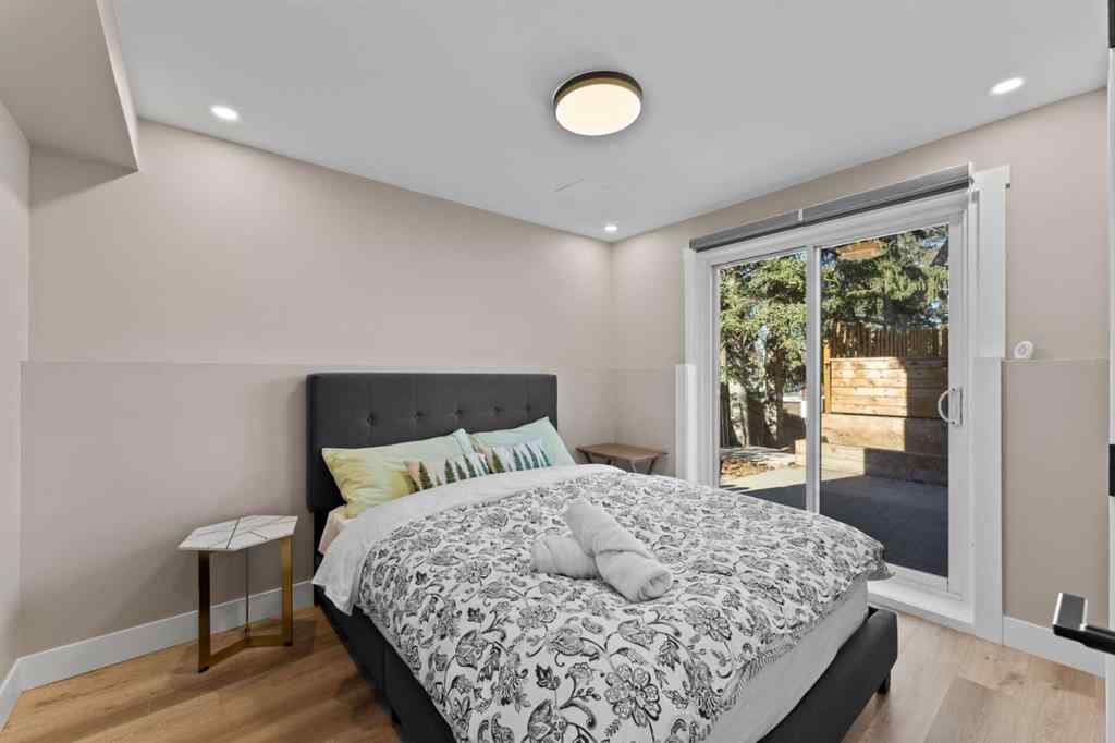 MLS® A2267116 - 3832 40 Avenue NW in Varsity Calgary, Residential