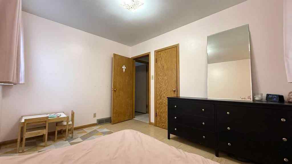 MLS® A2267117 - 217 3 Street S in NONE Vulcan, Residential