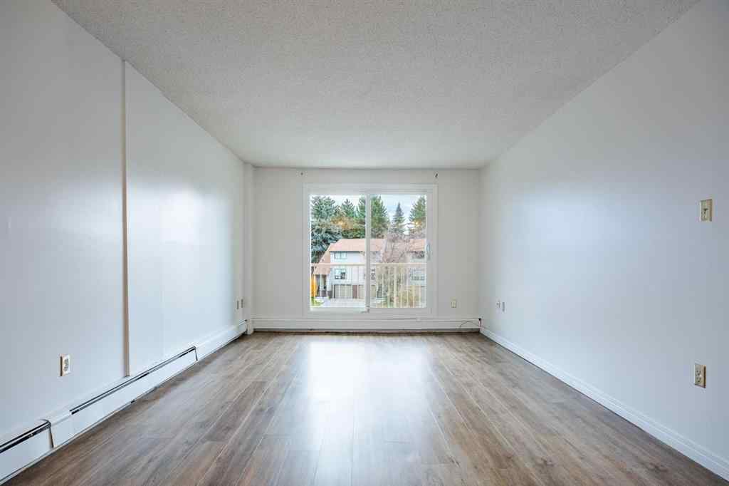 MLS® A2267119 - Unit #301 3420 50 Street NW in Varsity Calgary, Residential