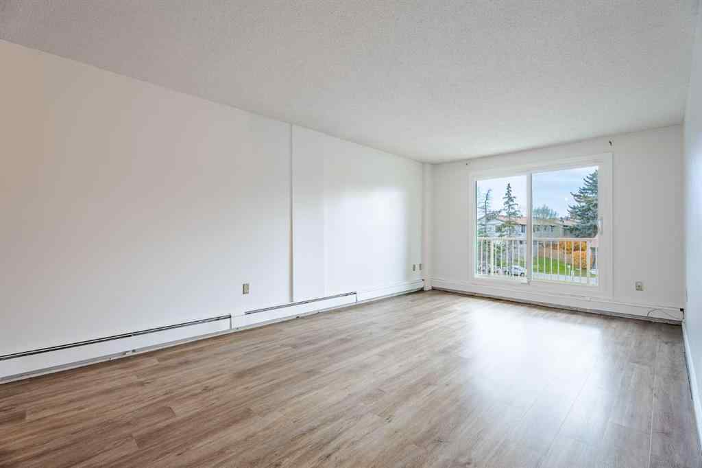 MLS® A2267119 - Unit #301 3420 50 Street NW in Varsity Calgary, Residential