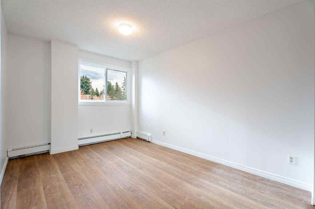 MLS® A2267119 - Unit #301 3420 50 Street NW in Varsity Calgary, Residential