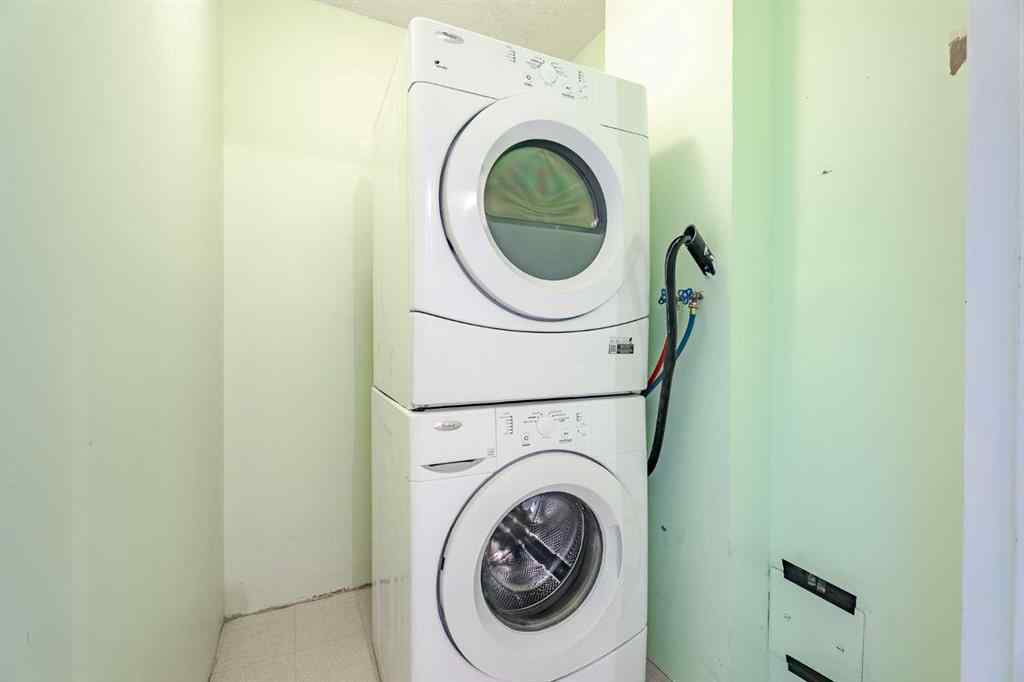 MLS® A2267119 - Unit #301 3420 50 Street NW in Varsity Calgary, Residential