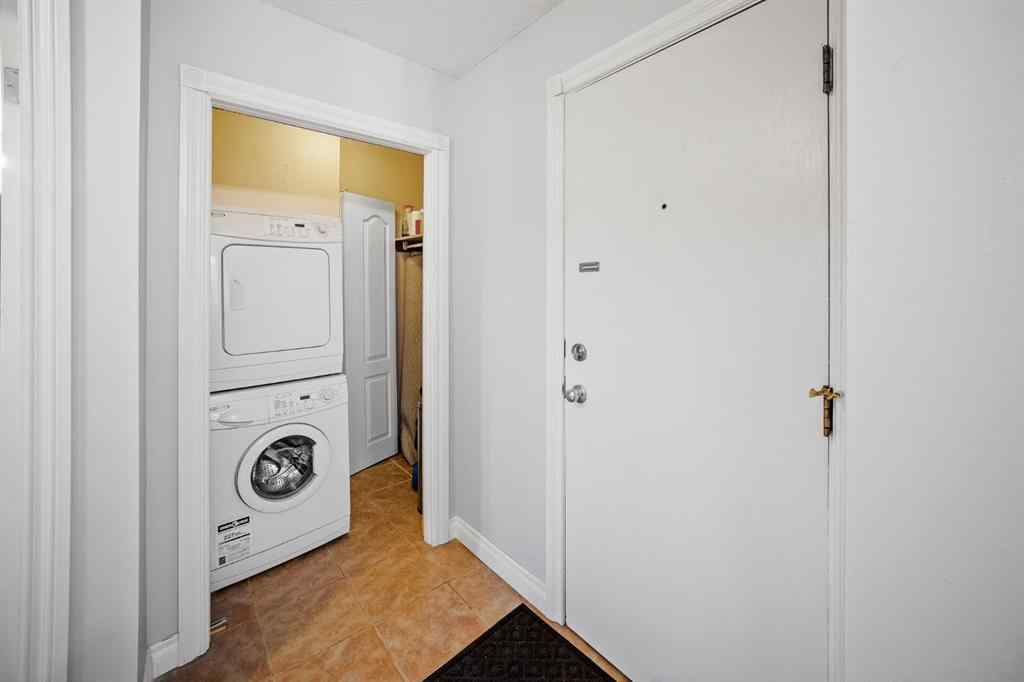 MLS® A2267123 - Unit #203 1719 11 Avenue SW in Sunalta Calgary, Residential