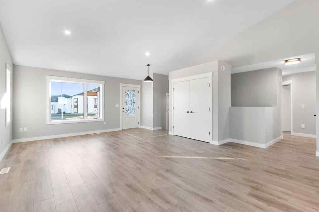 MLS® A2267124 - 3422 Victory Way  in NONE Olds, Residential