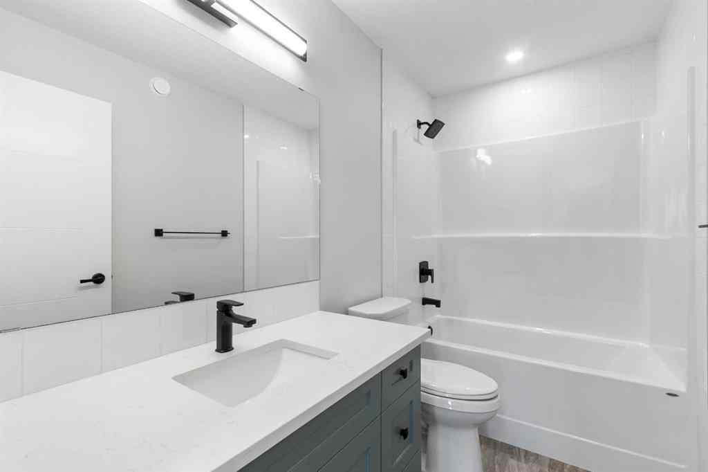 MLS® A2267124 - 3422 Victory Way  in NONE Olds, Residential