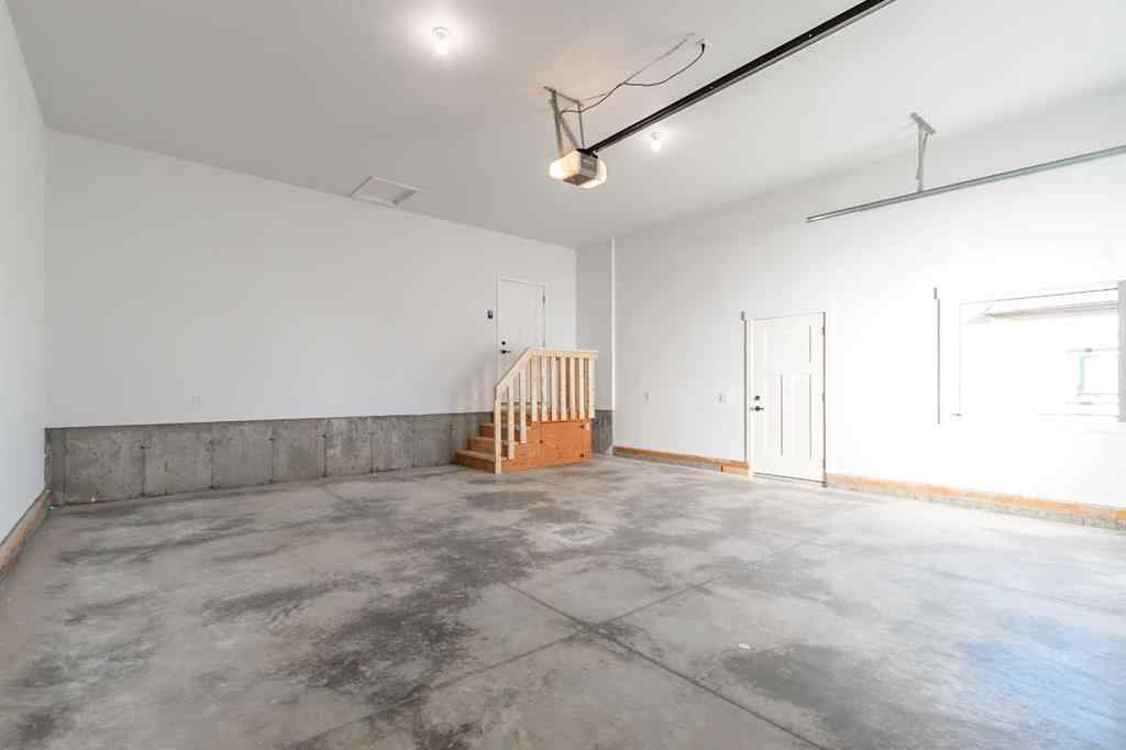 MLS® A2267124 - 3422 Victory Way  in NONE Olds, Residential