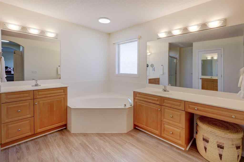 MLS® A2267125 - 46 Valley Creek Road NW in Valley Ridge Calgary, Residential