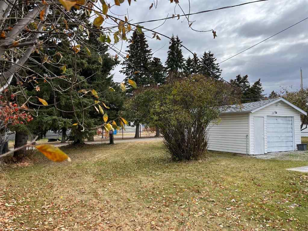 MLS® A2267127 - 5407 53 Street  in NONE Rocky Mountain House, Residential