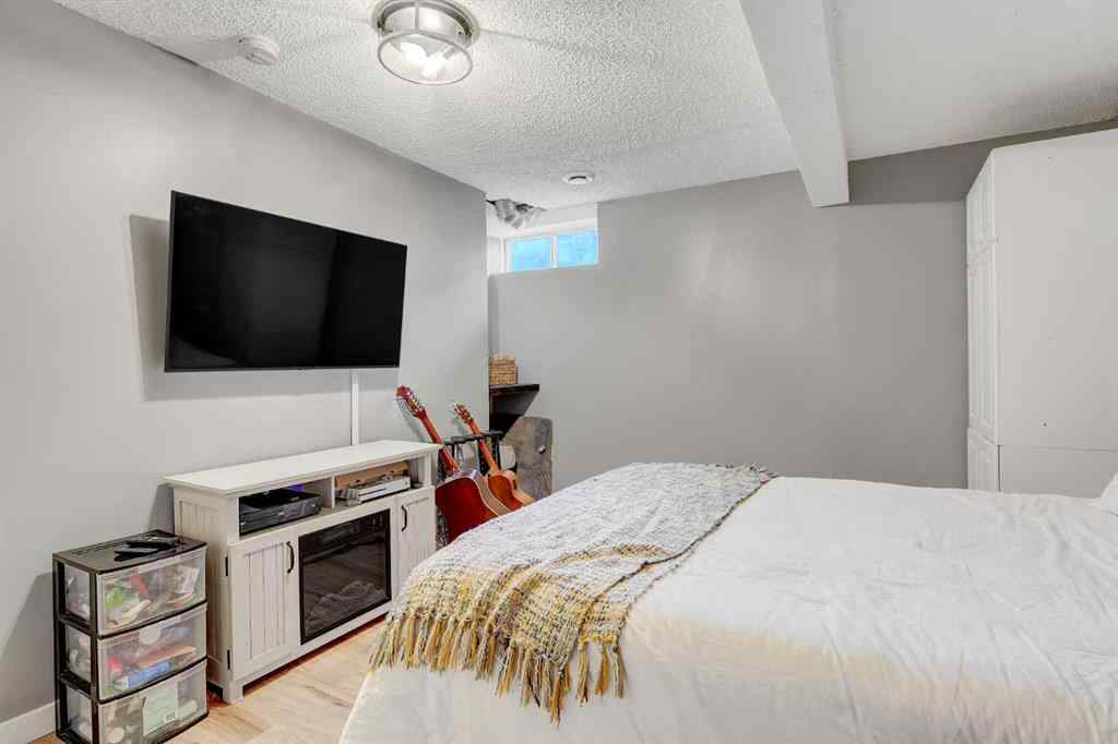 MLS® A2267128 - 6406 94A Street  in Country Club Estates Grande Prairie, Residential