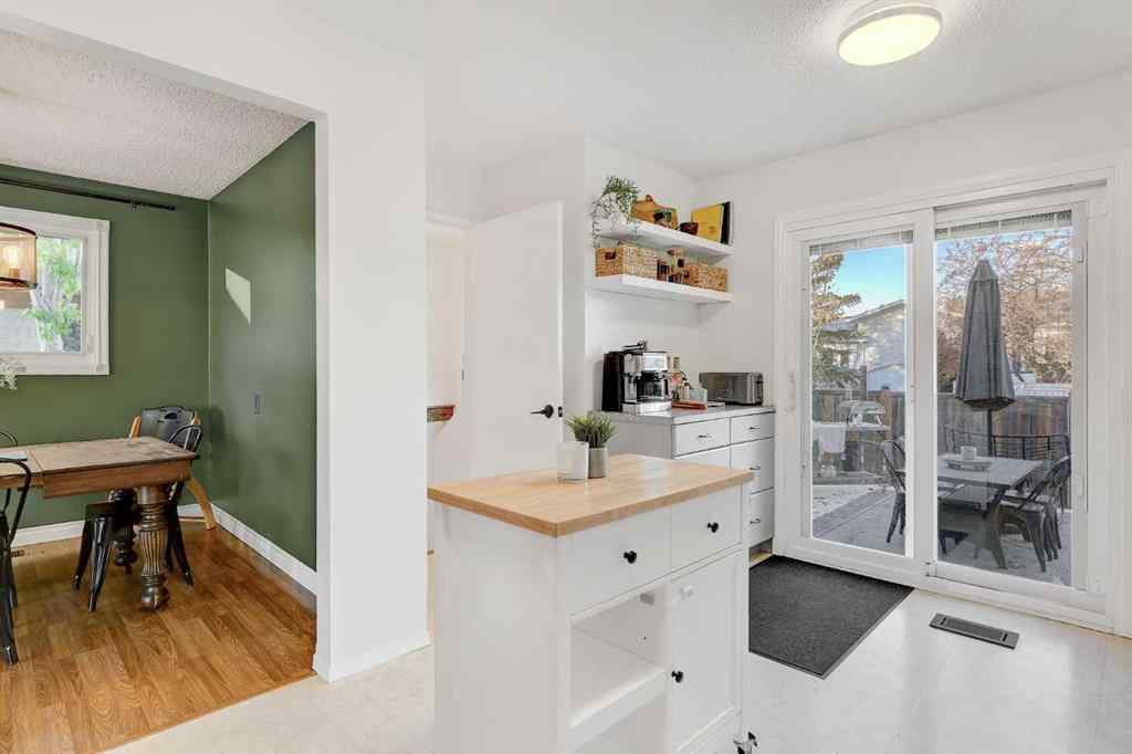 MLS® A2267128 - 6406 94A Street  in Country Club Estates Grande Prairie, Residential