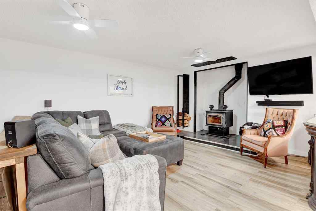 MLS® A2267128 - 6406 94A Street  in Country Club Estates Grande Prairie, Residential