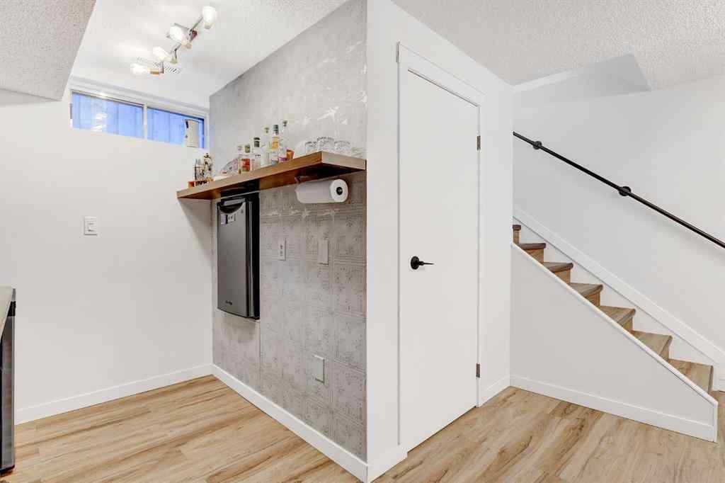 MLS® A2267128 - 6406 94A Street  in Country Club Estates Grande Prairie, Residential