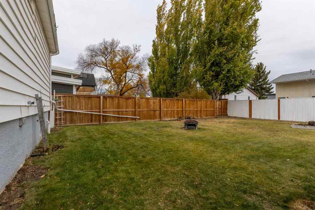 MLS® A2267131 - 315 Dieppe Boulevard S in Glendale Lethbridge, Residential